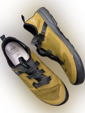 Arc'teryx Arakys approach shoe men’s 13 yellow black vibram hiking climbing